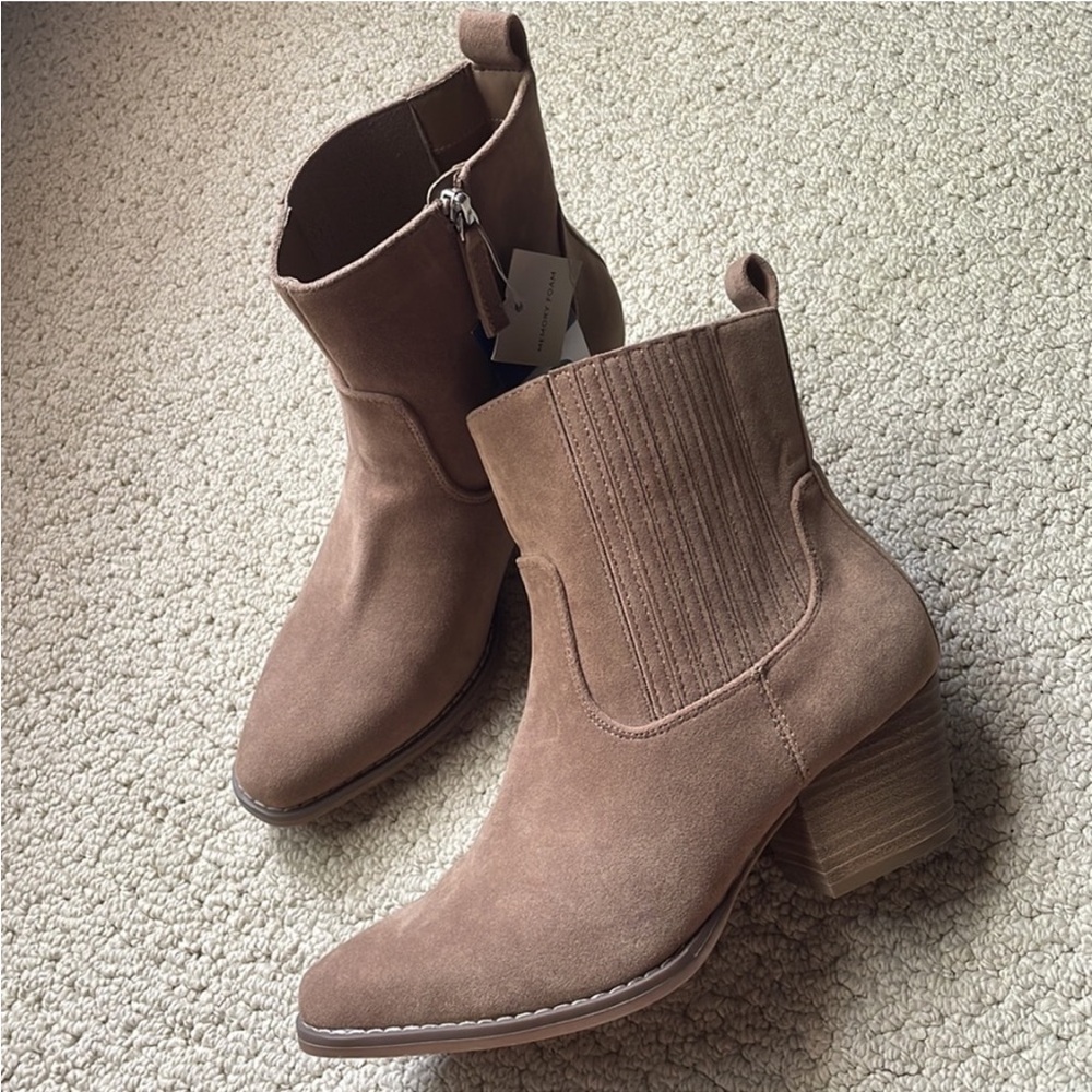Universal Thread Booties NWT - image 13